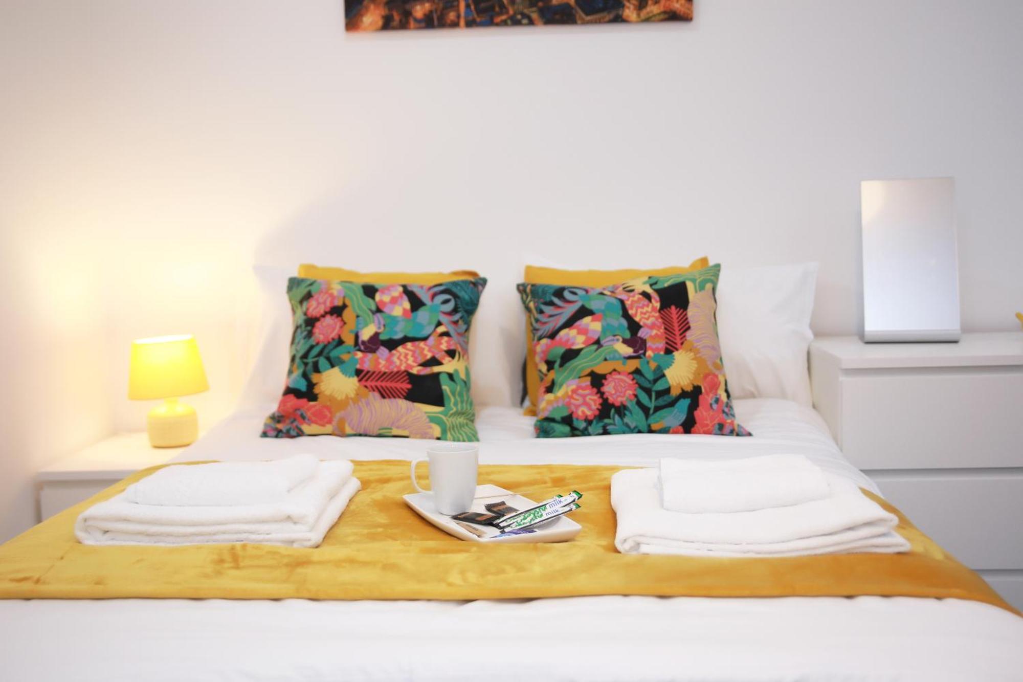 South Harrow Apartment Лондон Экстерьер фото