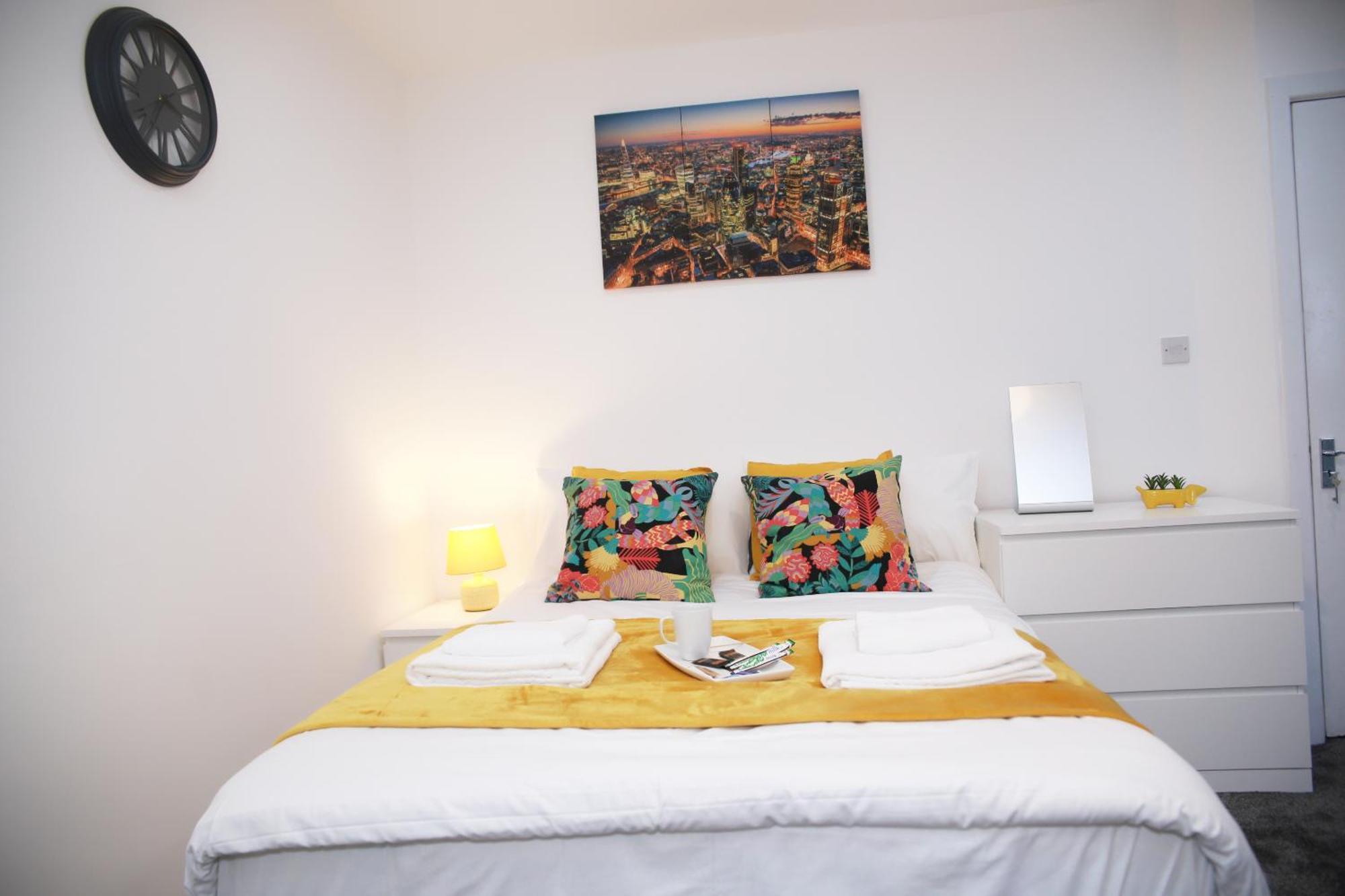 South Harrow Apartment Лондон Экстерьер фото