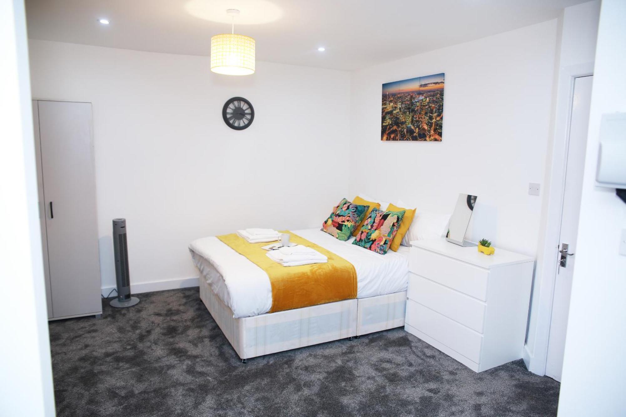 South Harrow Apartment Лондон Экстерьер фото