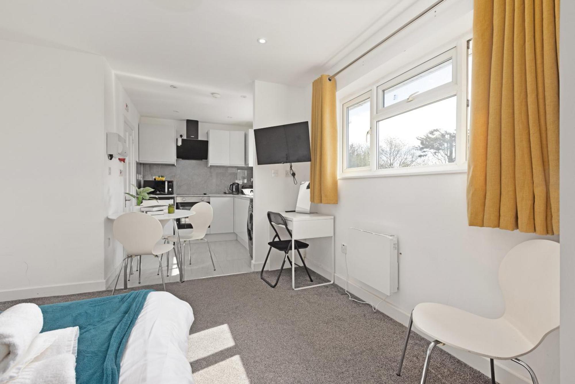 South Harrow Apartment Лондон Экстерьер фото