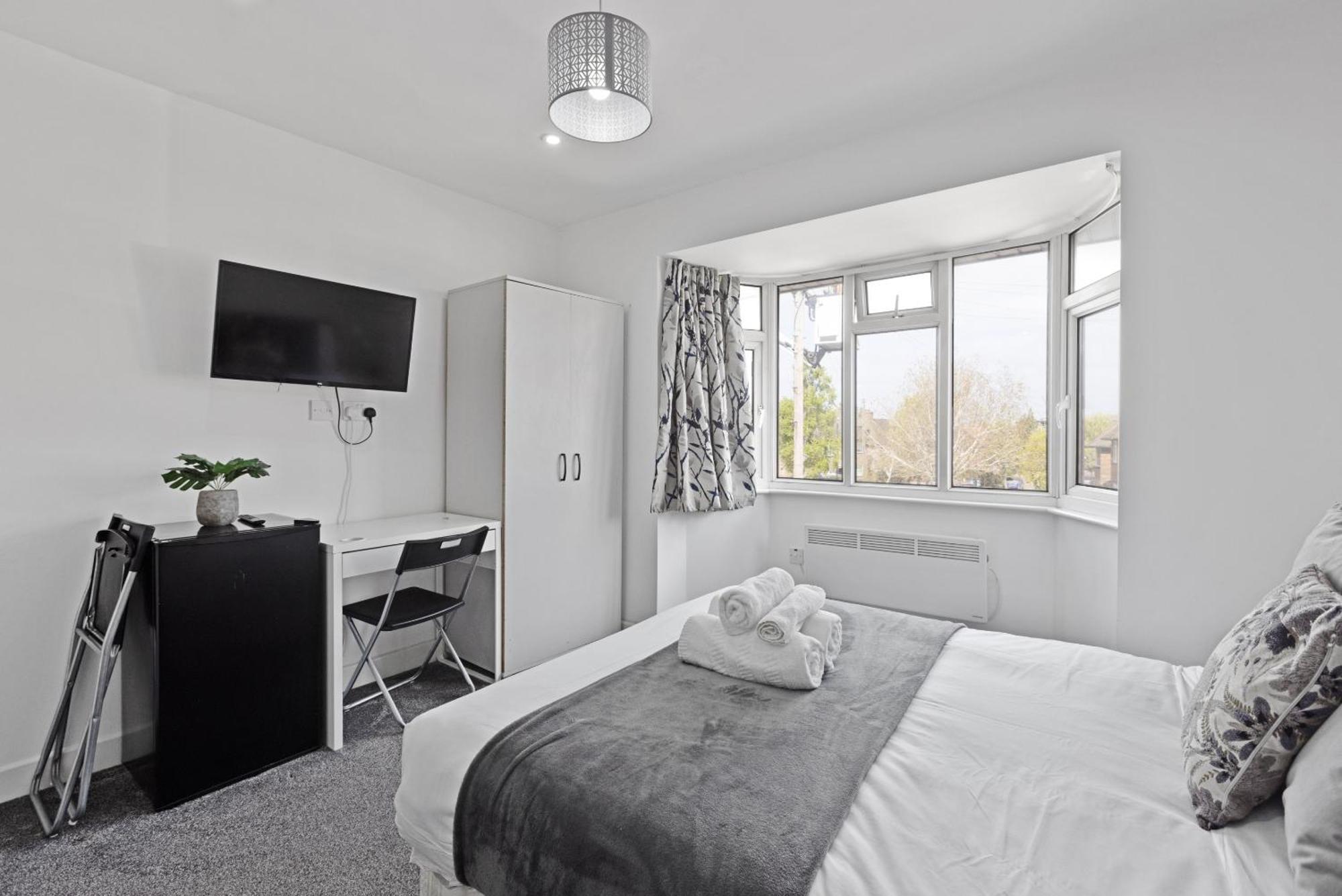South Harrow Apartment Лондон Экстерьер фото