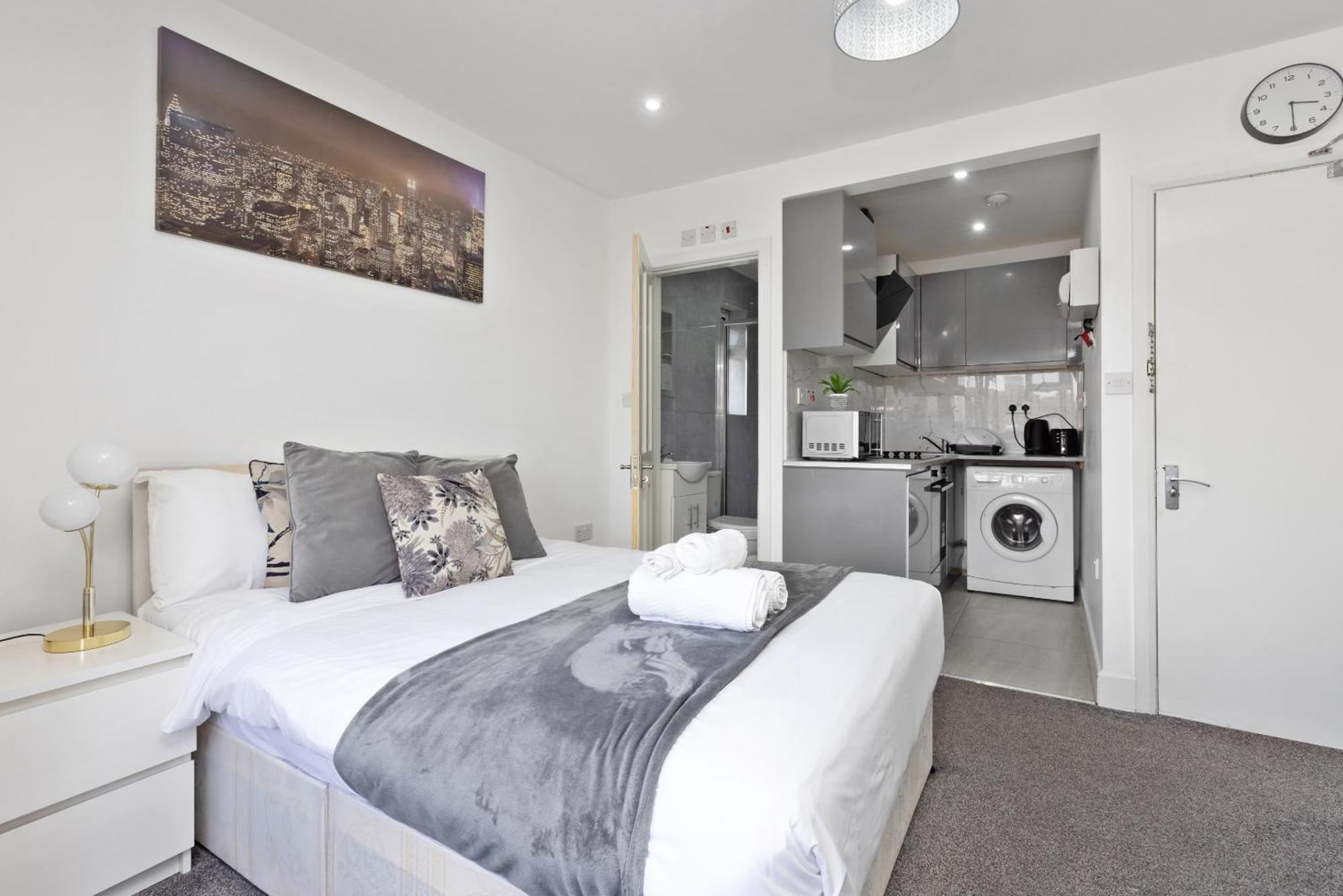 South Harrow Apartment Лондон Экстерьер фото